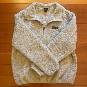 cream patagonia fleece